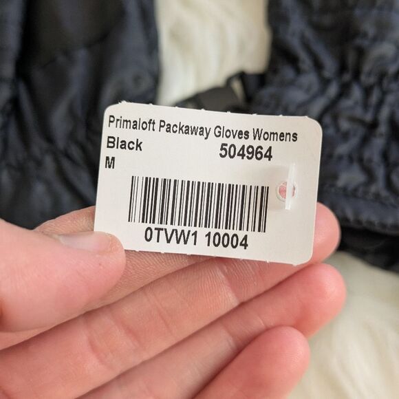 L.L.Bean PrimaLoft Packaway Black Quilted Gloves Women's M Medium - Picture 4 of 6